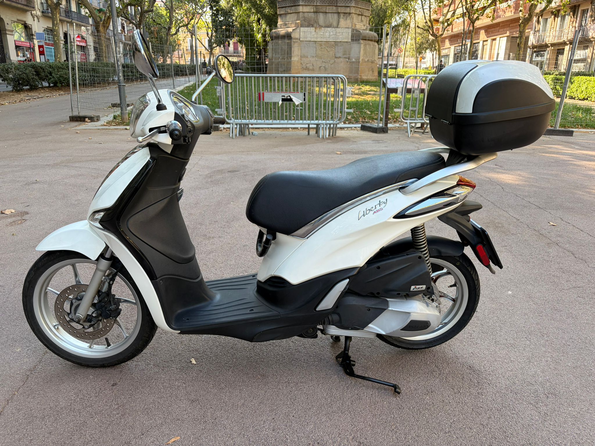 LIBERTY125KCY4
